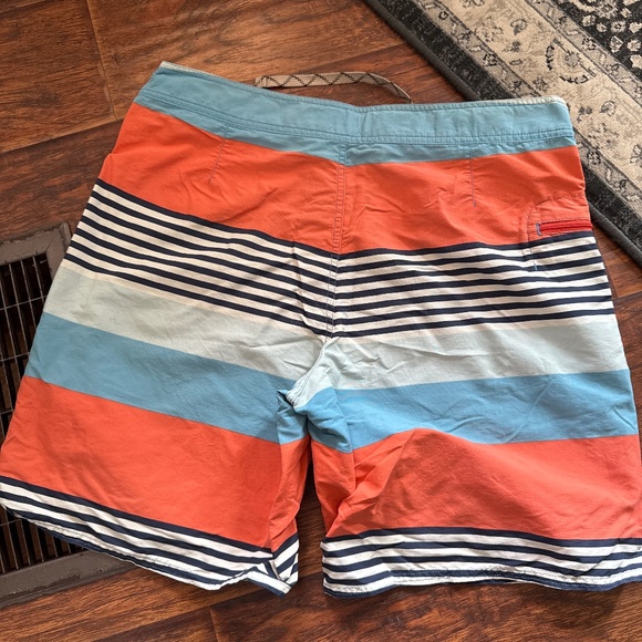 Men’s Patagonia Wavefarer 21”size 34 - Picture 2 of 2